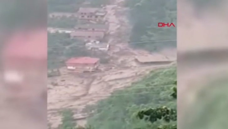 Trabzon'daki sel felaketinden yeni görüntüler ! ''Böyle bir afet yok''