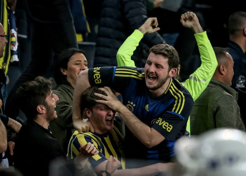 Fenerbahçe'de kombinelere yapılan zam tepki çekti