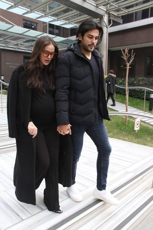 Fahriye Evcen’den Burak Özçivit’e izin çıktı