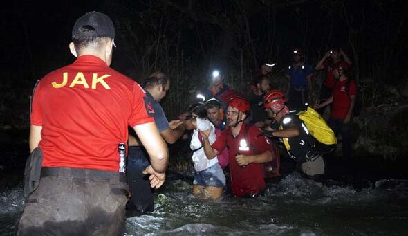 Öğretmenler mahsur kaldı ! Böyle kurtarıldılar