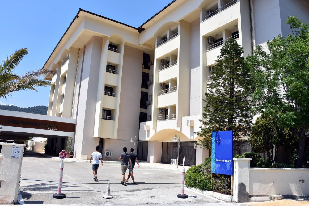 Katar Şeyhi'nin Marmaris'teki oteli kaderine terk edildi