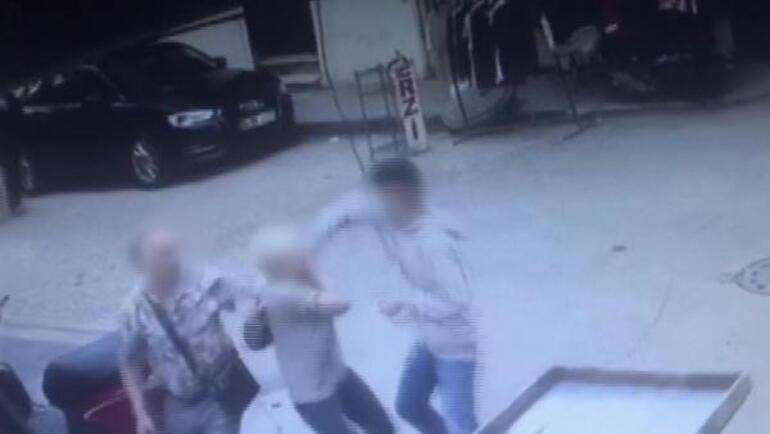 İstanbul'da kadın turiste saldırı anı kamerada