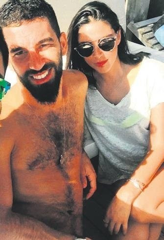 Arda Turan sosyal medyada dalga konusu oldu
