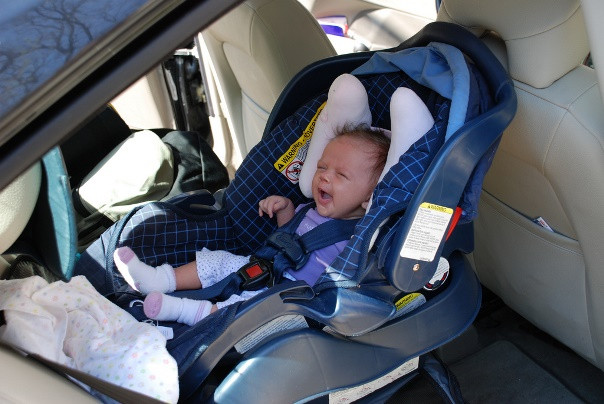 Bebek koltukları tehlikeli mi?