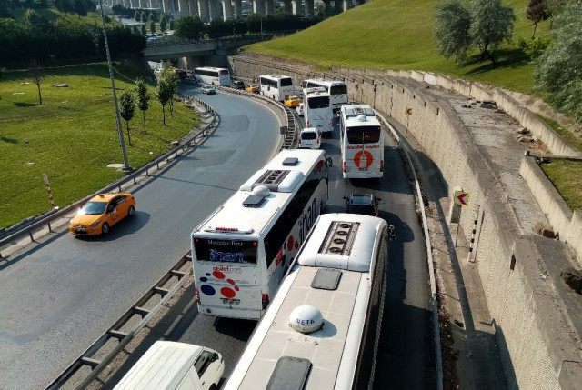 Otogarda dönüş yoğunluğu