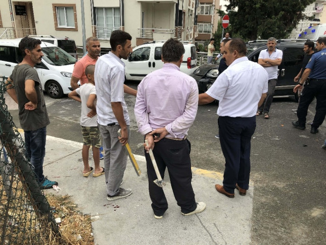 Beylikdüzü’nde silahlı, keserli, trafik kazası kavgası - Resim : 1