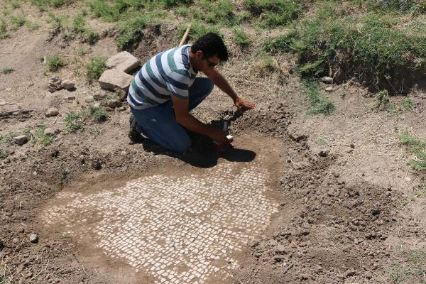 Baraj suyu tarihi ortaya çıkardı