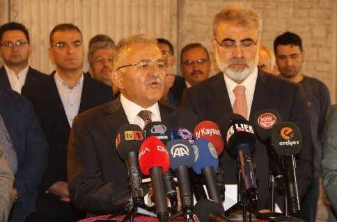 Kayseri Büyükşehir Belediye Başkanı'ndan ''İstifa'' açıklaması