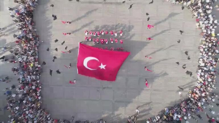 Londra ve İstanbul'da eş zamanlı 15 Temmuz anması