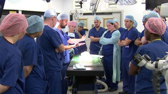 Yapışık ikizler 50 saatlik ameliyatla ayrıldı