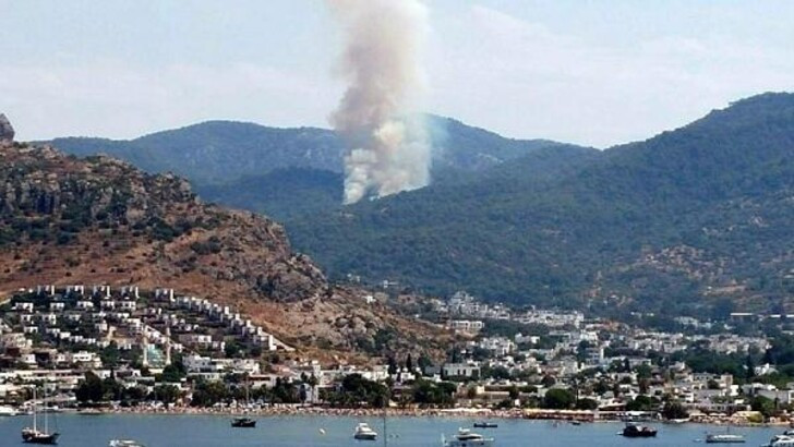 Turizm cenneti alev alev ! Bodrum'da orman yangını...