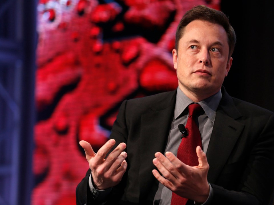 İşte Elon Musk'ın yeni çılgın projesi: İnsan beynine çip takacak