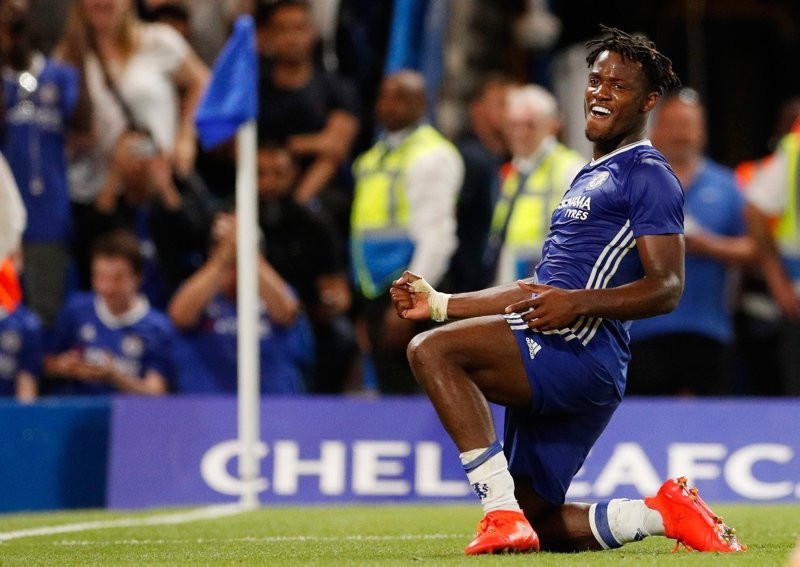 Fenerbahçe Michy Batshuayi için parayı buldu