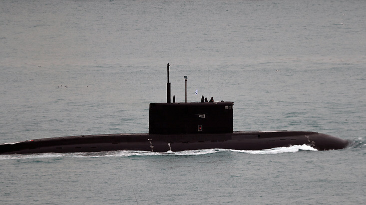 Rusya bir denizaltıda yangın çıktı