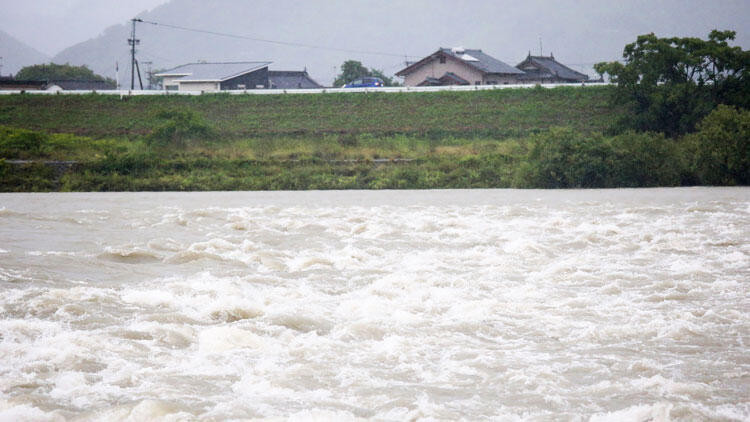 Japonya'da kırmızı alarm ! 1 milyon kişi tahliye edilecek