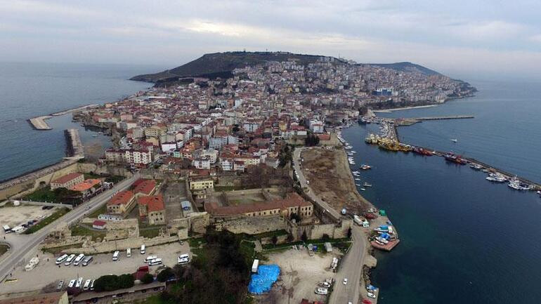 Türkiye'nin en mutlu şehrine tatilci akını !