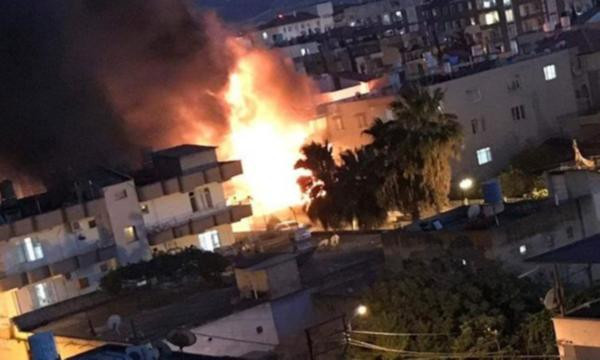 Hatay'da bir dernekte yangın: Yaralılar var