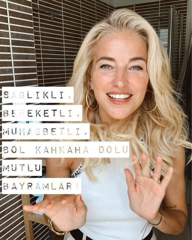 Ünlü isimlerden bayram mesajları