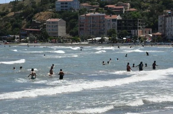 Tatilciler dikkat: ''Denize girmeyin'' uyarısı