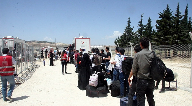 Tatil için memleketine giden Suriyeliler sınır dışı edilecek