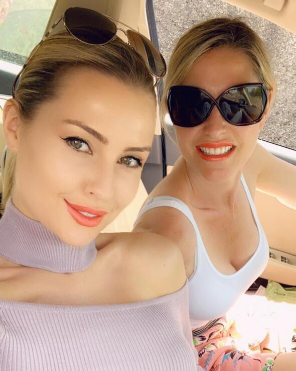 Chloe evi terk etti ! Serdar Ortaç yolcu bile etmedi