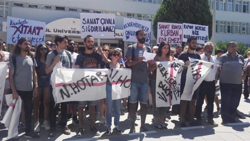 Dokuz Eylül Üniversitesi'nde ''Fakülteme Dokunma'' nöbeti