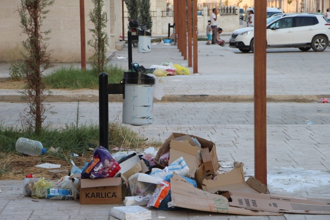 HDP'li Nusaybin belediyesinde çöp isyanı