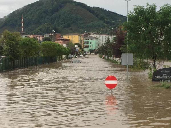 Samsun'da sel felaketi ! Ölü sayısı 2'ye yükseldi