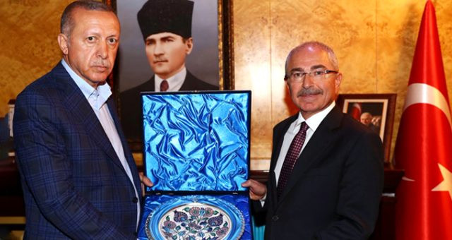 Kayyumdan Erdoğan ve bakanlara 600 bin liralık hediye