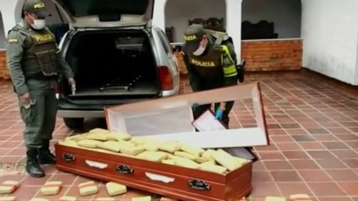 Tabuttan 300 kilo marihuana çıktı
