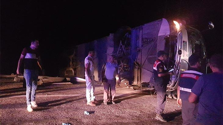 Antalya'da tur otobüsü devrildi: Ölü ve yaralılar var