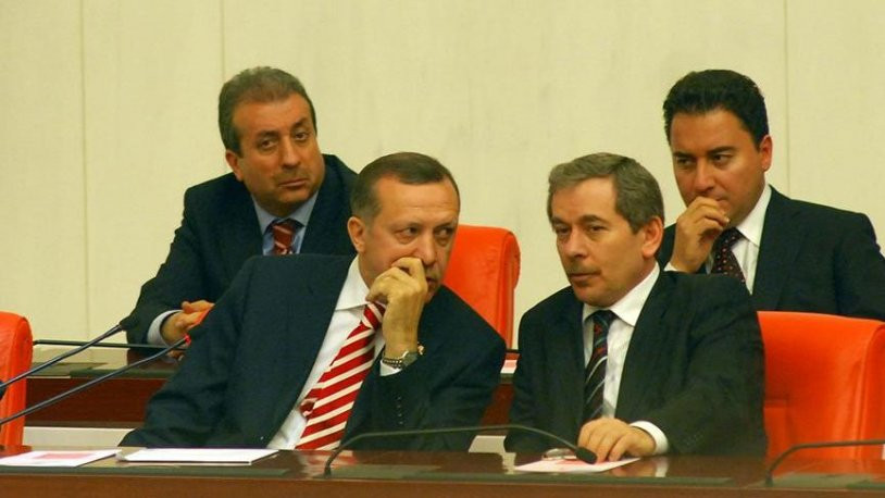 AK Parti kurucusundan Erdoğan'a yanıt: Laf yetiştireceğine...