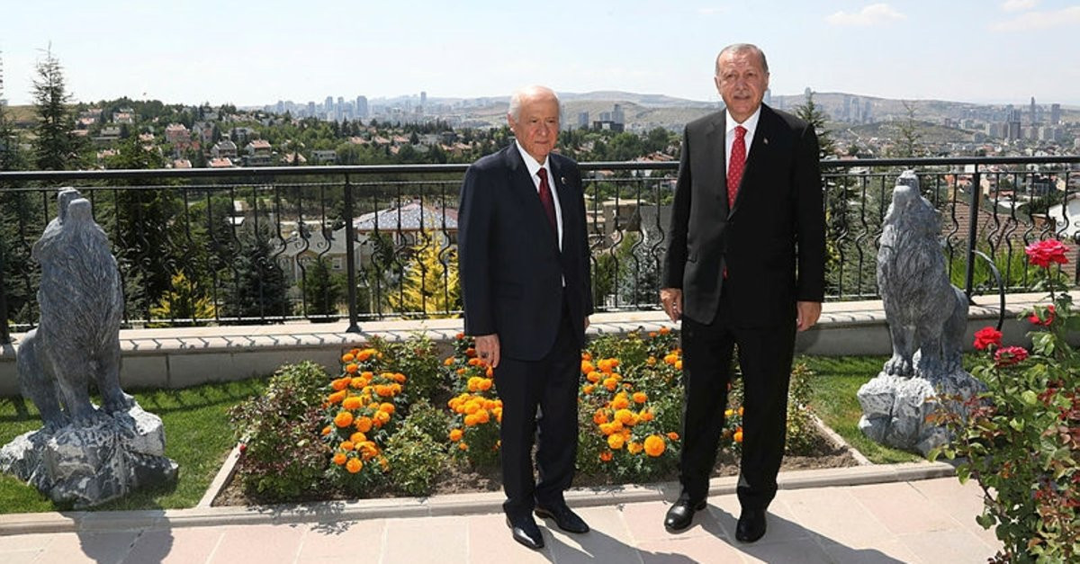 En yakın isim Erdoğan - Bahçeli görüşmesinin perde arkasını yazdı