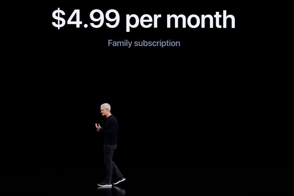 Apple iPhone 11'i tanıttı ! İşte fiyatı ve özellikleri