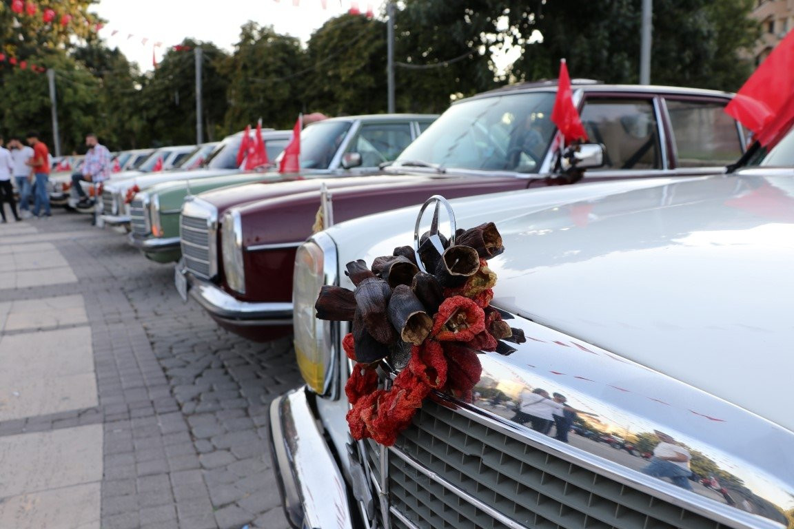 Klasik otomobiller büyük ilgi gördü