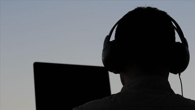 TIR'ları durdurmak için 7 MİT görevlisini dinlemişler