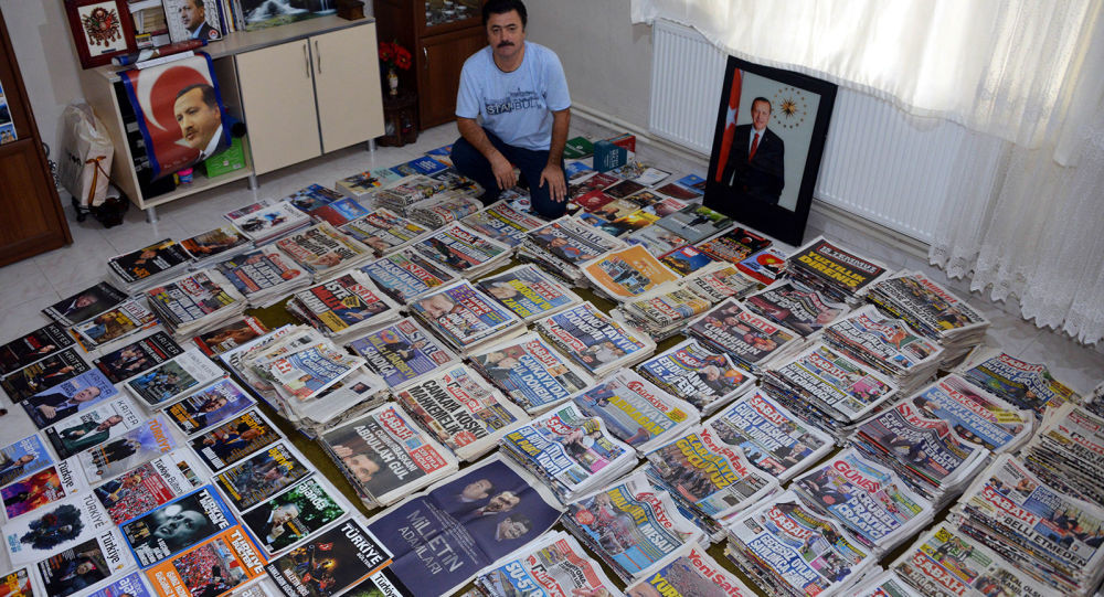 Erdoğan'ın yer aldığı gazeteleri 17 yıldır biriktiriyor