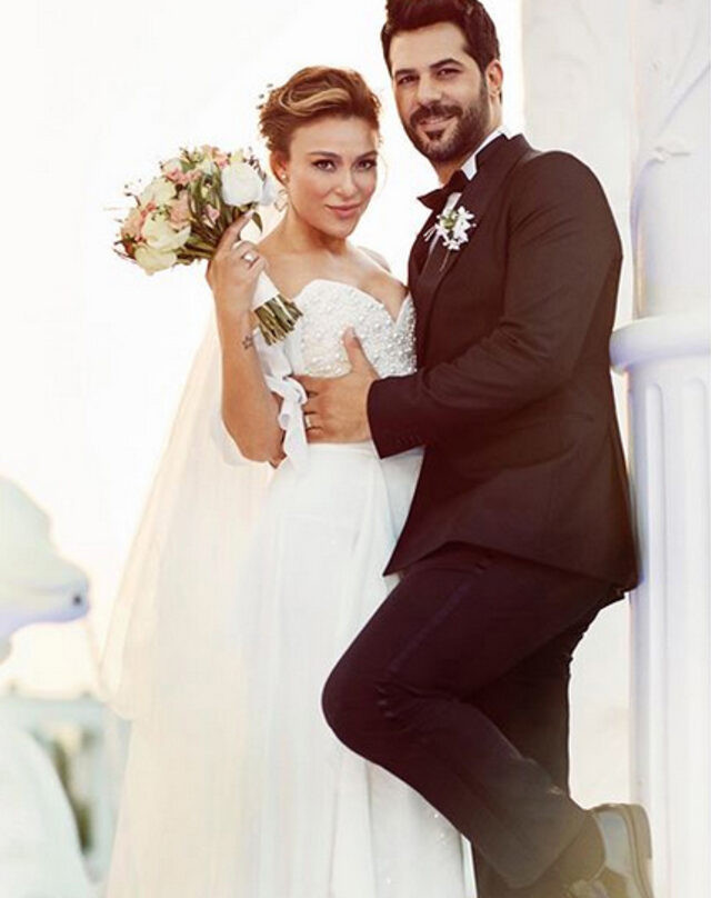 Ziynet Sali nikah masasına oturdu