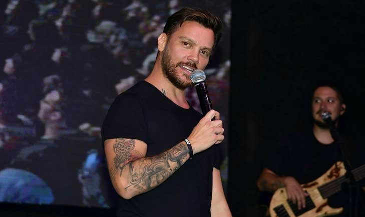 Sinan Akçıl konser vermeye giderken ölümden döndü