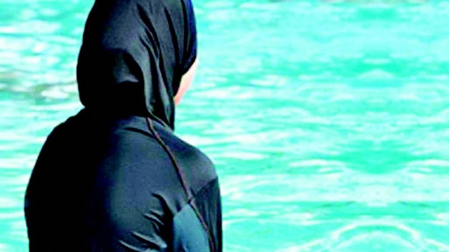 Haşemayla havuza giren kadınlara polis müdahalesi
