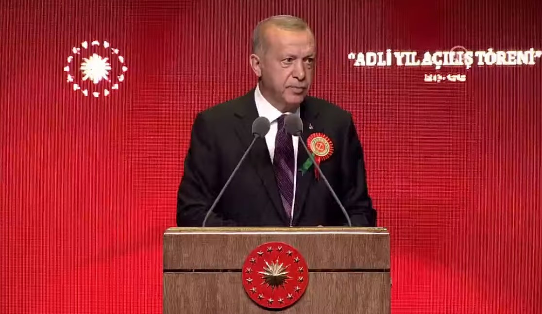 Erdoğan'dan barolara tepki: Bu mekan milletin evi 