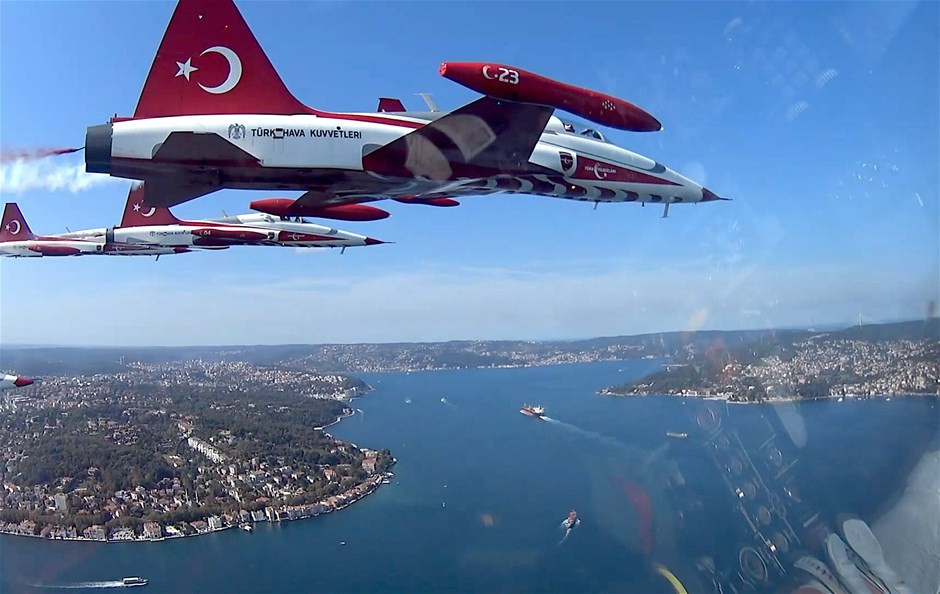 Türk Yıldızları'nın kamerasından İstanbul!