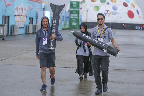 TEKNOFEST'e ilgiyi yağmur bile durduramadı