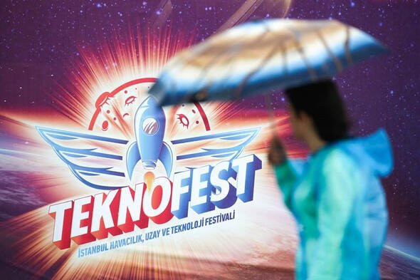 TEKNOFEST'e ilgiyi yağmur bile durduramadı