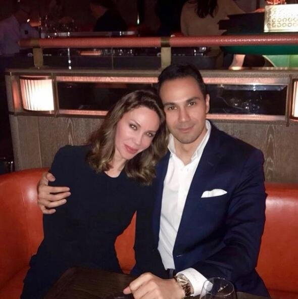 Cenk Küpeli ile jet hızıyla evlenen Demet Şener hamile mi?