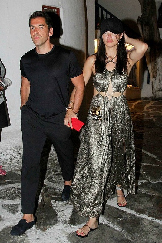 Emir Uyar’dan Adriana Lima'ya 485 bin TL’lik hediye