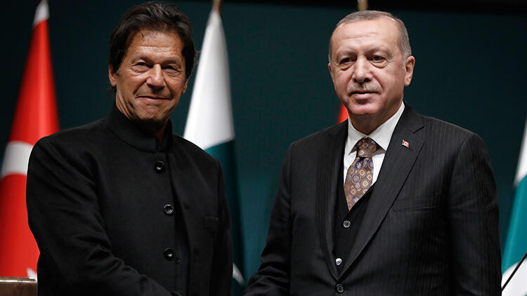 Pakistan Başbakanı: Erdoğan'a çok teşekkür ediyorum