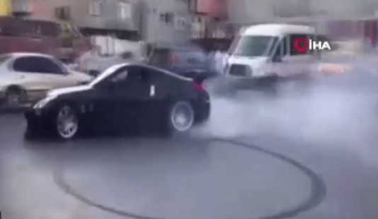 İstanbul'da asfalt magandaları kamerada!