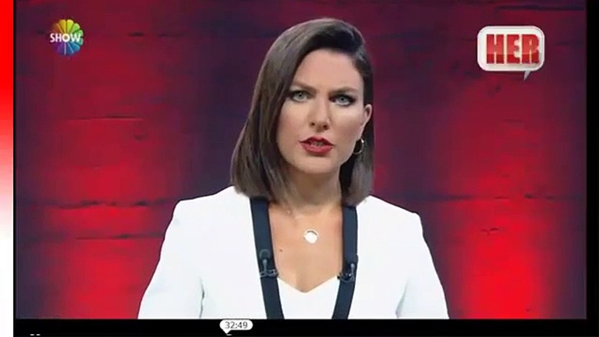 Show TV spikeri Ece Üner'den ''toplanma alanı'' göndermesi