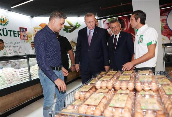 Cumhurbaşkanı Erdoğan market alışverişinde